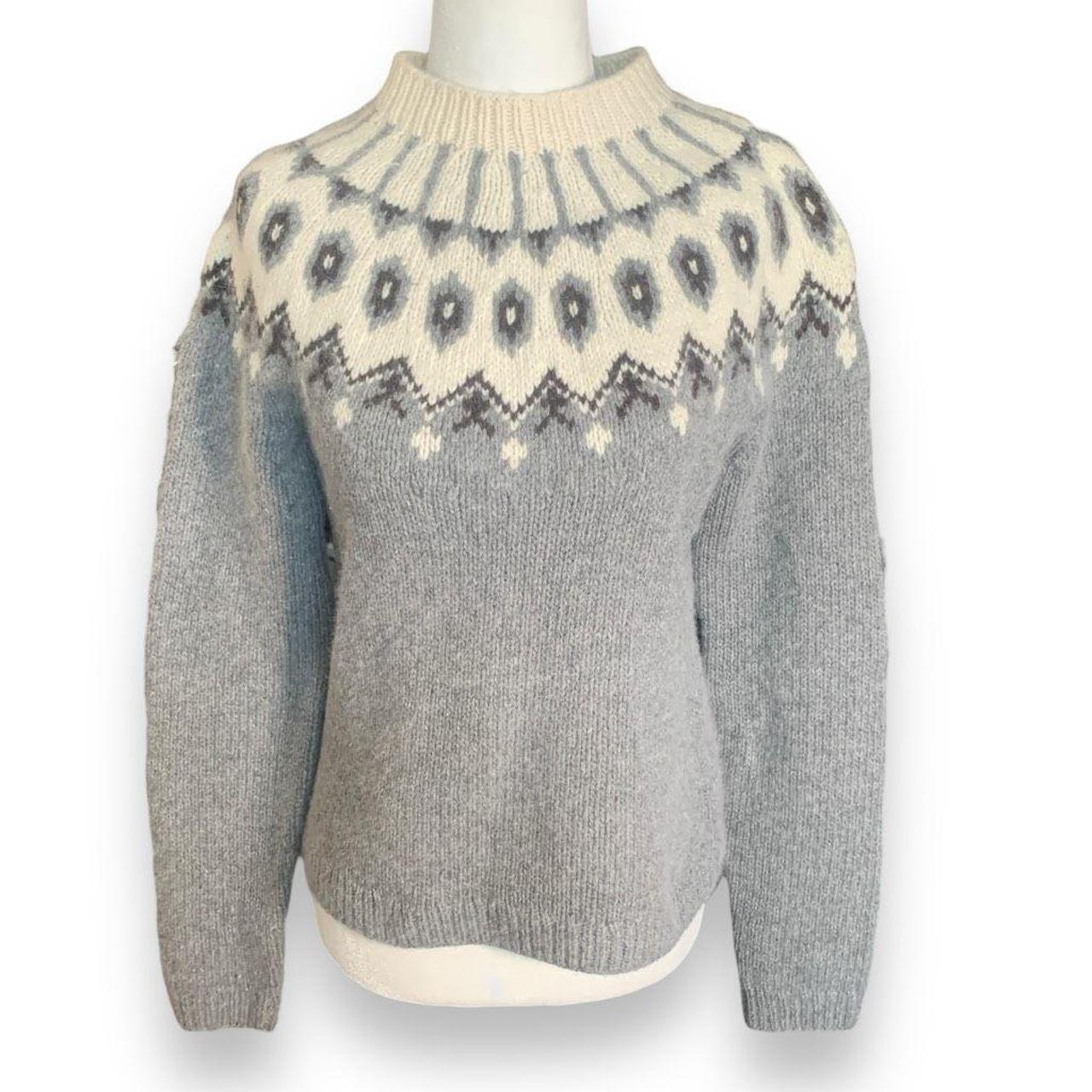 Lauren Ralph purchases Lauren hand knit sweater women’s size small gray