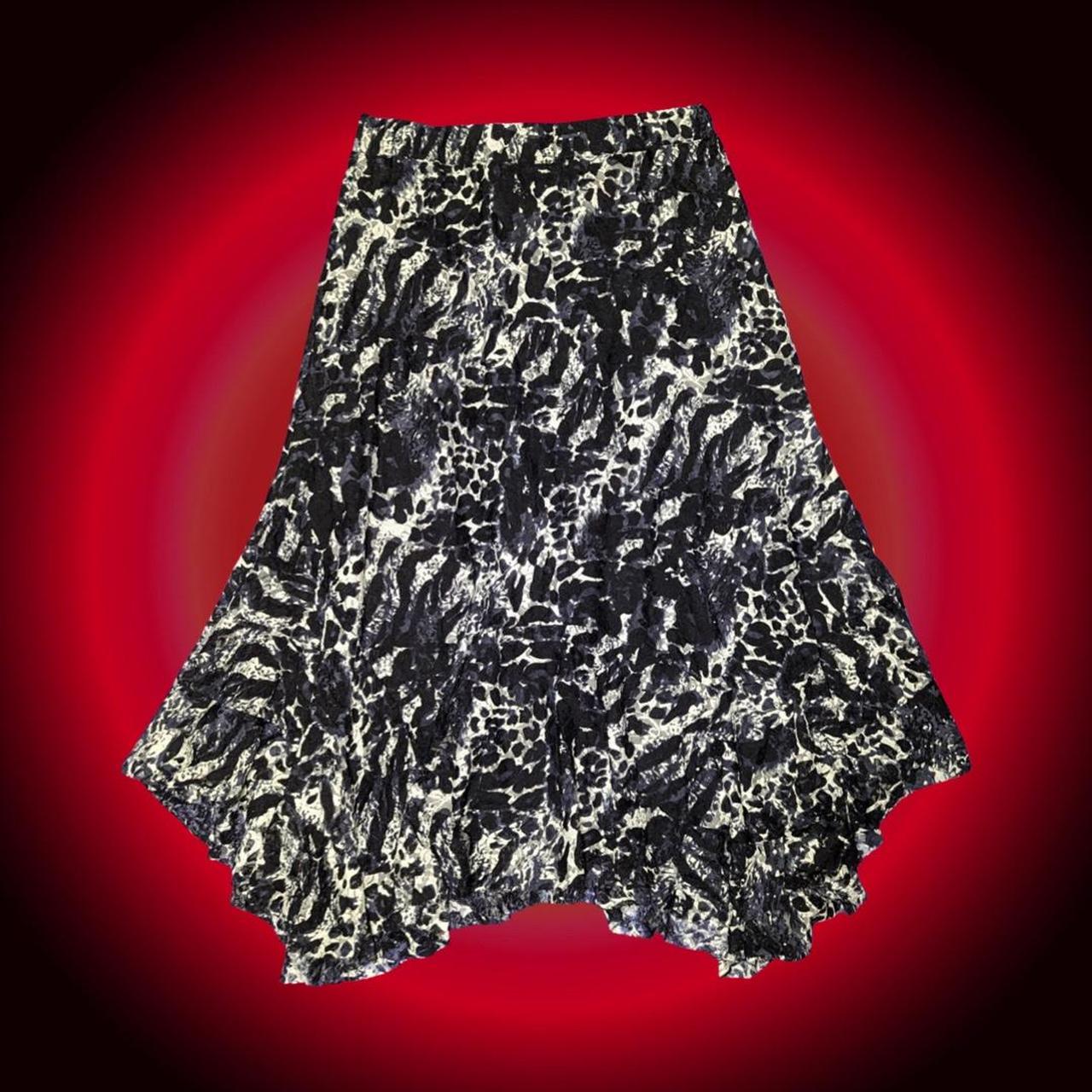 women-s-black-and-white-skirt-depop