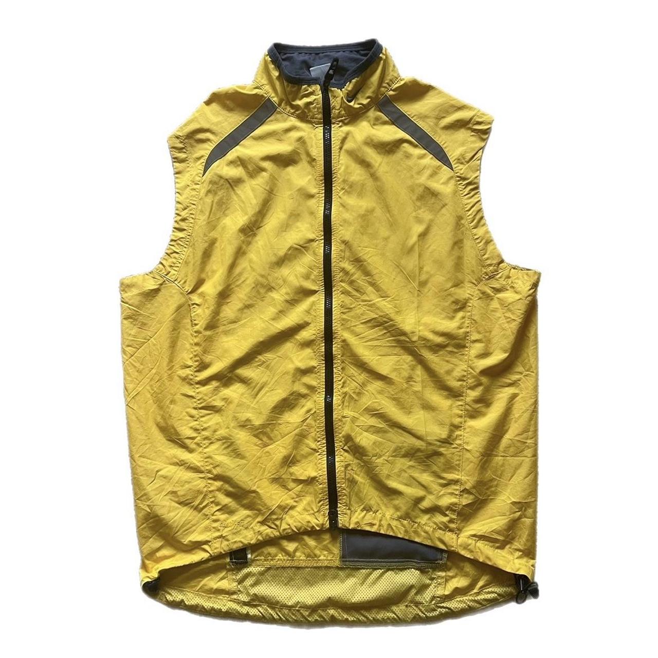 Nike best sale yellow vest