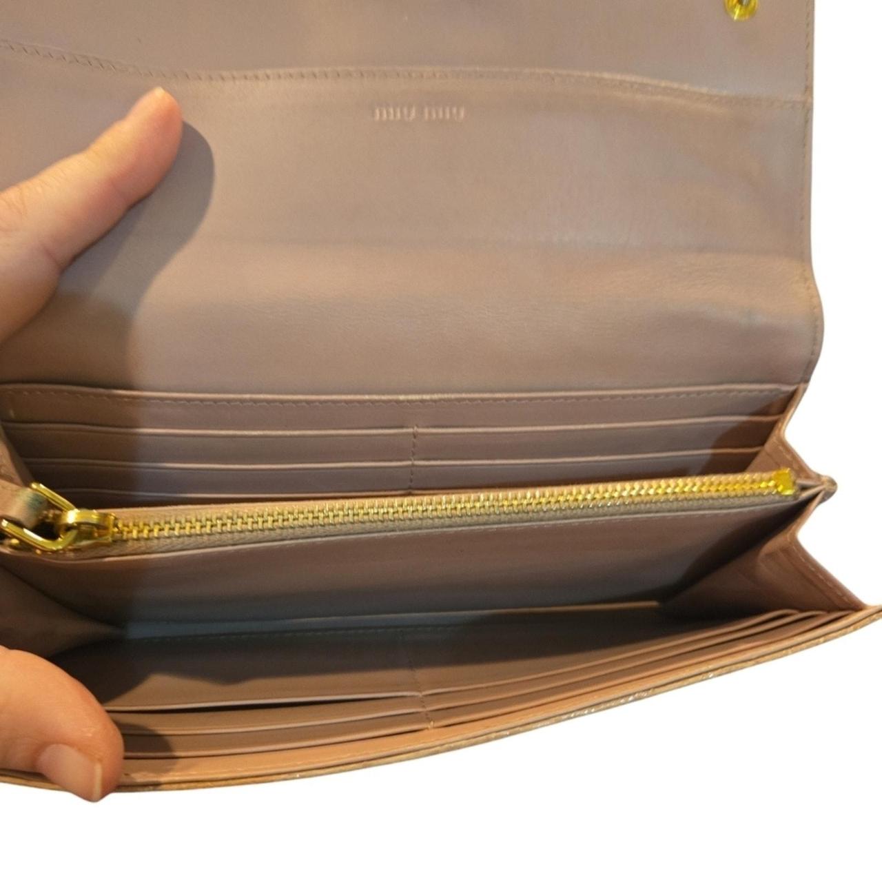 Miu Miu Women's Wallet - Pink – This authentic MI… - image 4