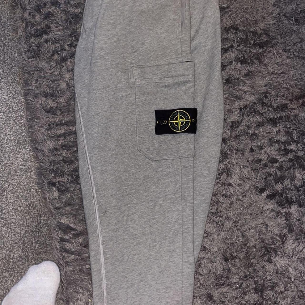 Stone island 2024 tracksuit fake