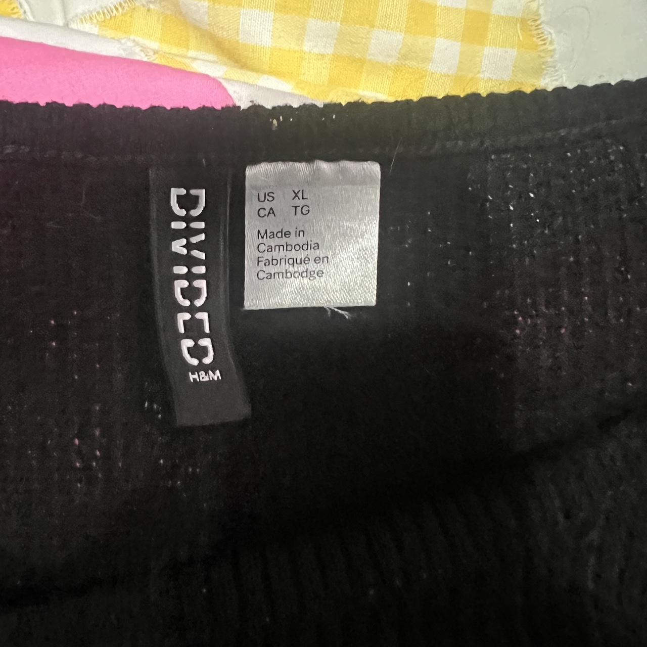 Divided By H&M Black Sweater Size XL Brown buttons... Depop