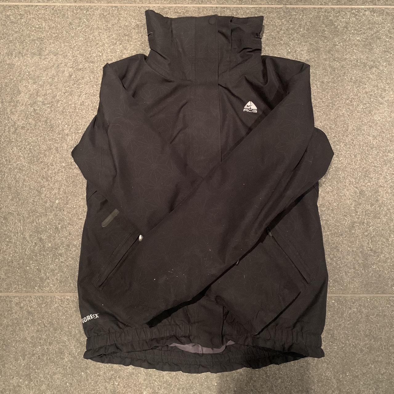 ️Very sort after rare piece Vintage Early 00s Nike... - Depop