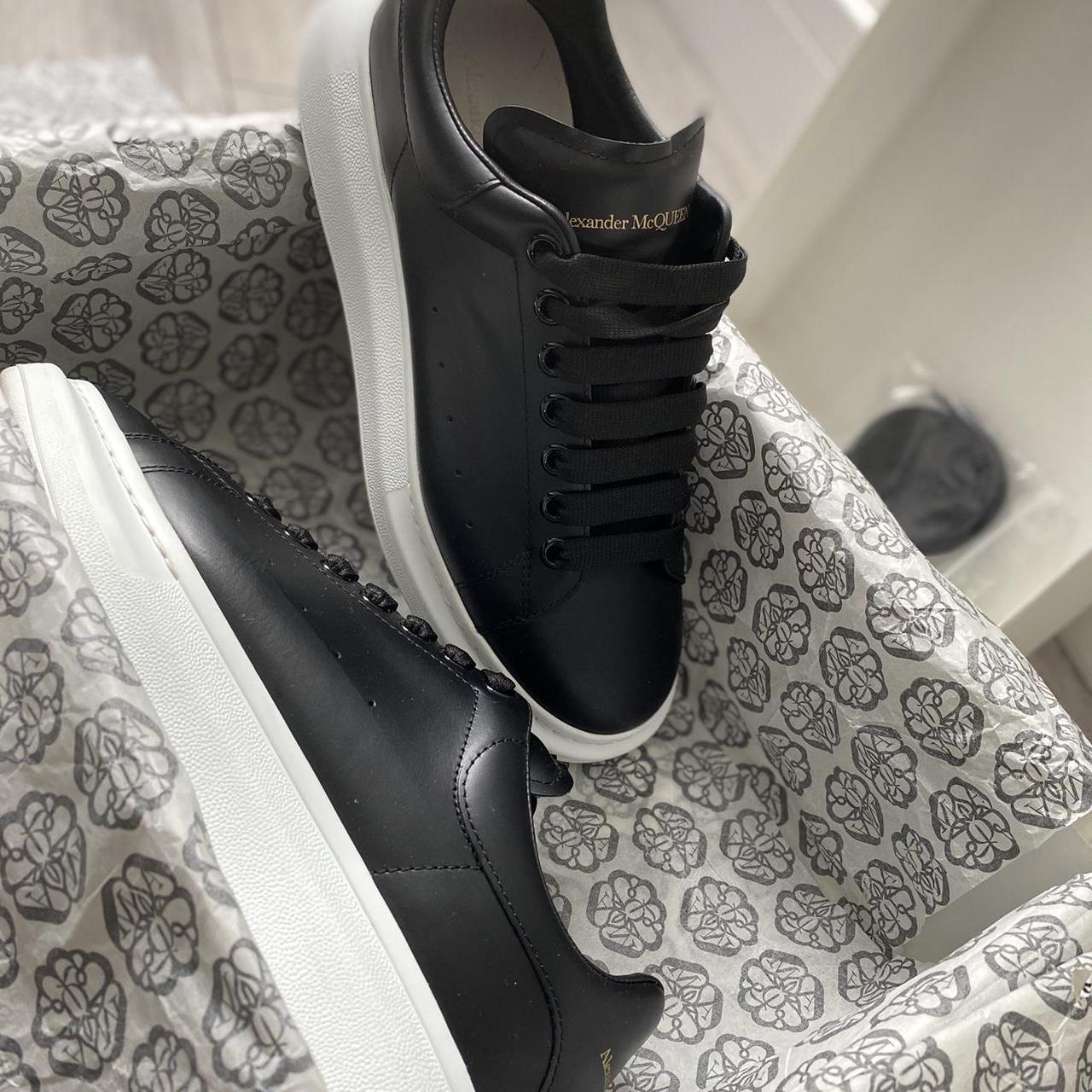 Alexander McQUEEN size 8 black white McQUEEN. Depop