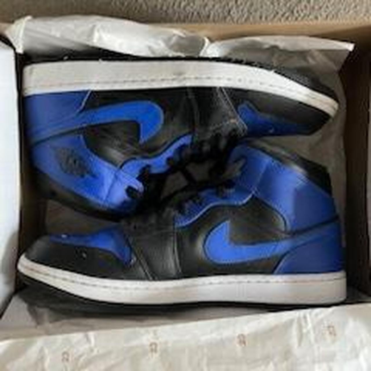 jordan aj 1 mid navy blue