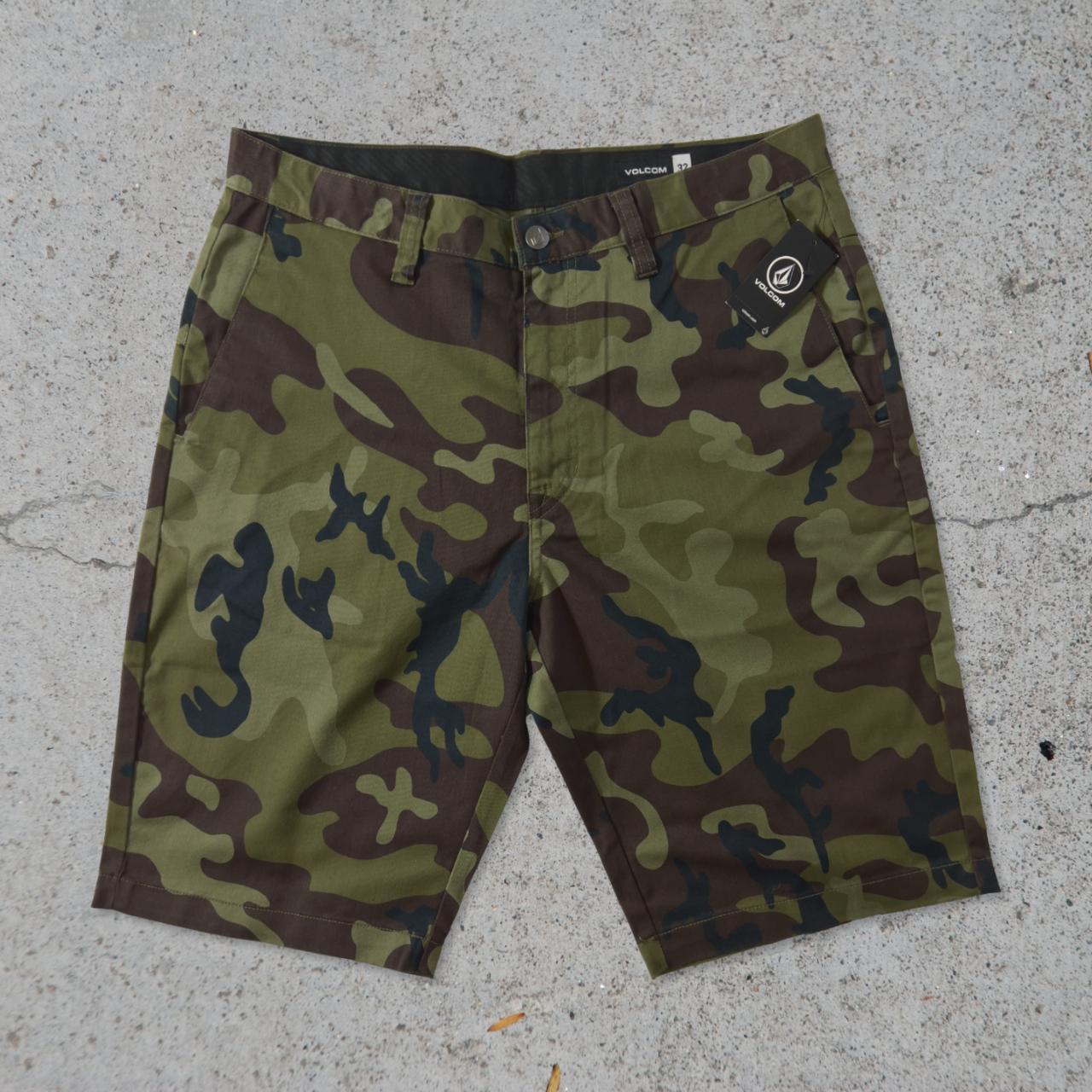 Volcom on sale green shorts