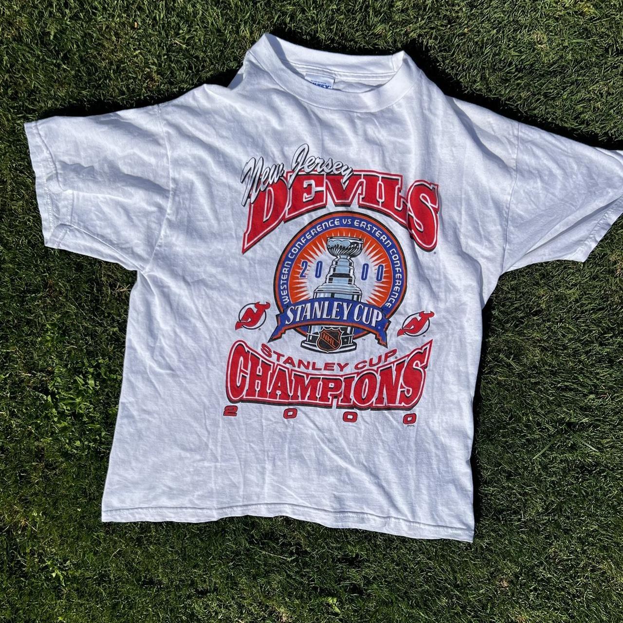 Vintage New Jersey Devils Tee -No stains💧 -Size... - Depop
