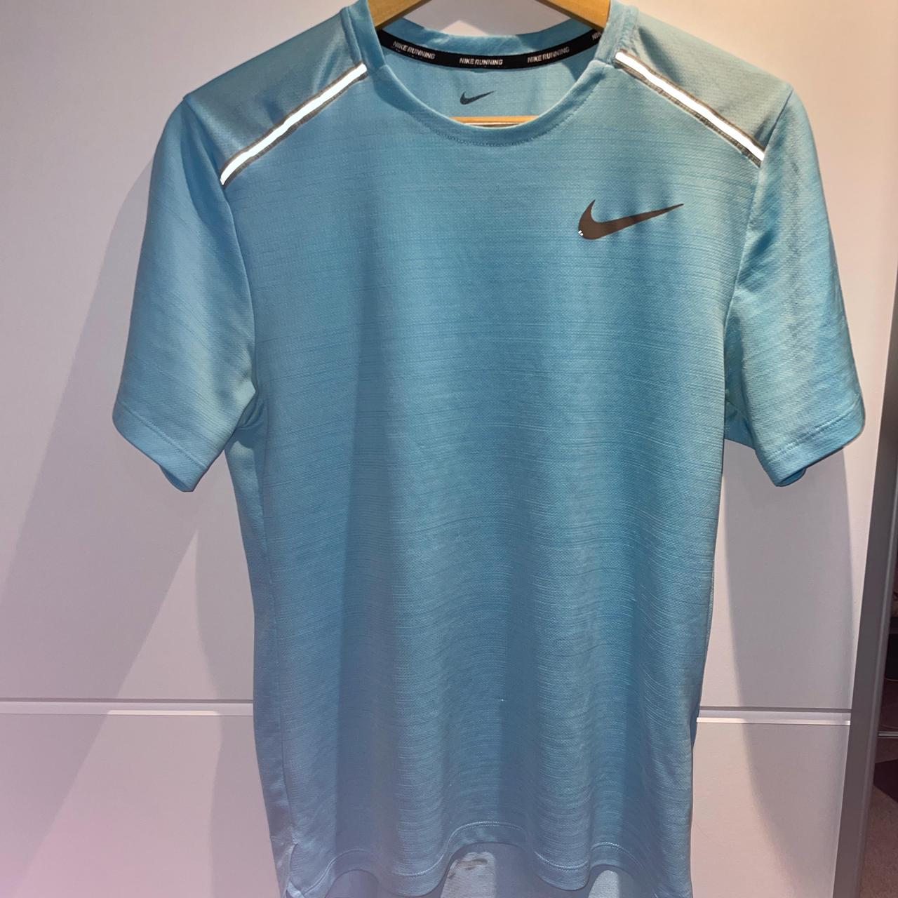 Blue Gaze Nike Miler 1.0 Size small Good