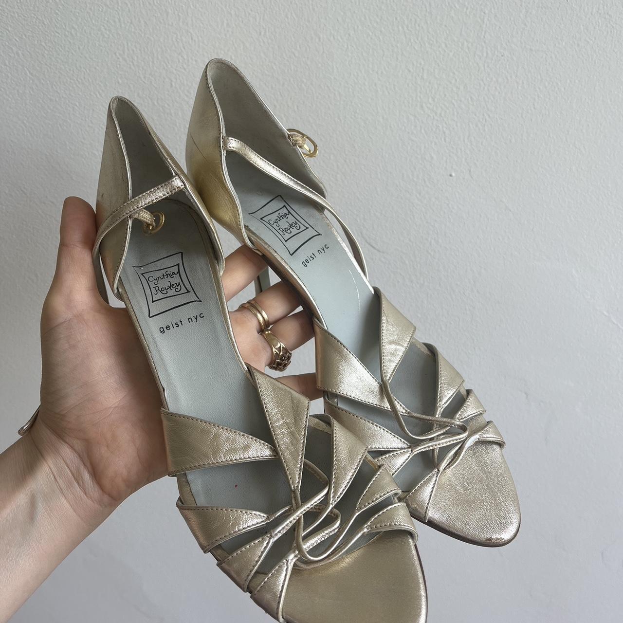 2007 cynthia rowley gold heels. Beautiful | Depop