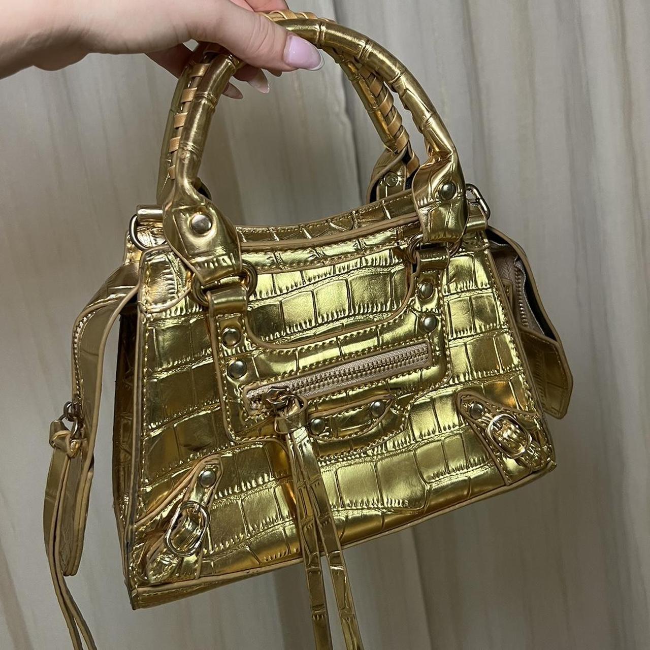 EGO bag. Never used Depop