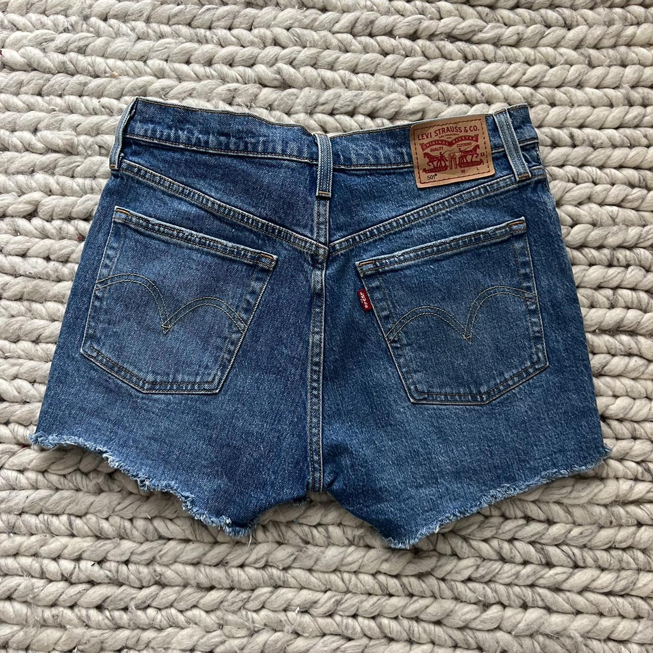 Levi shorts near store me