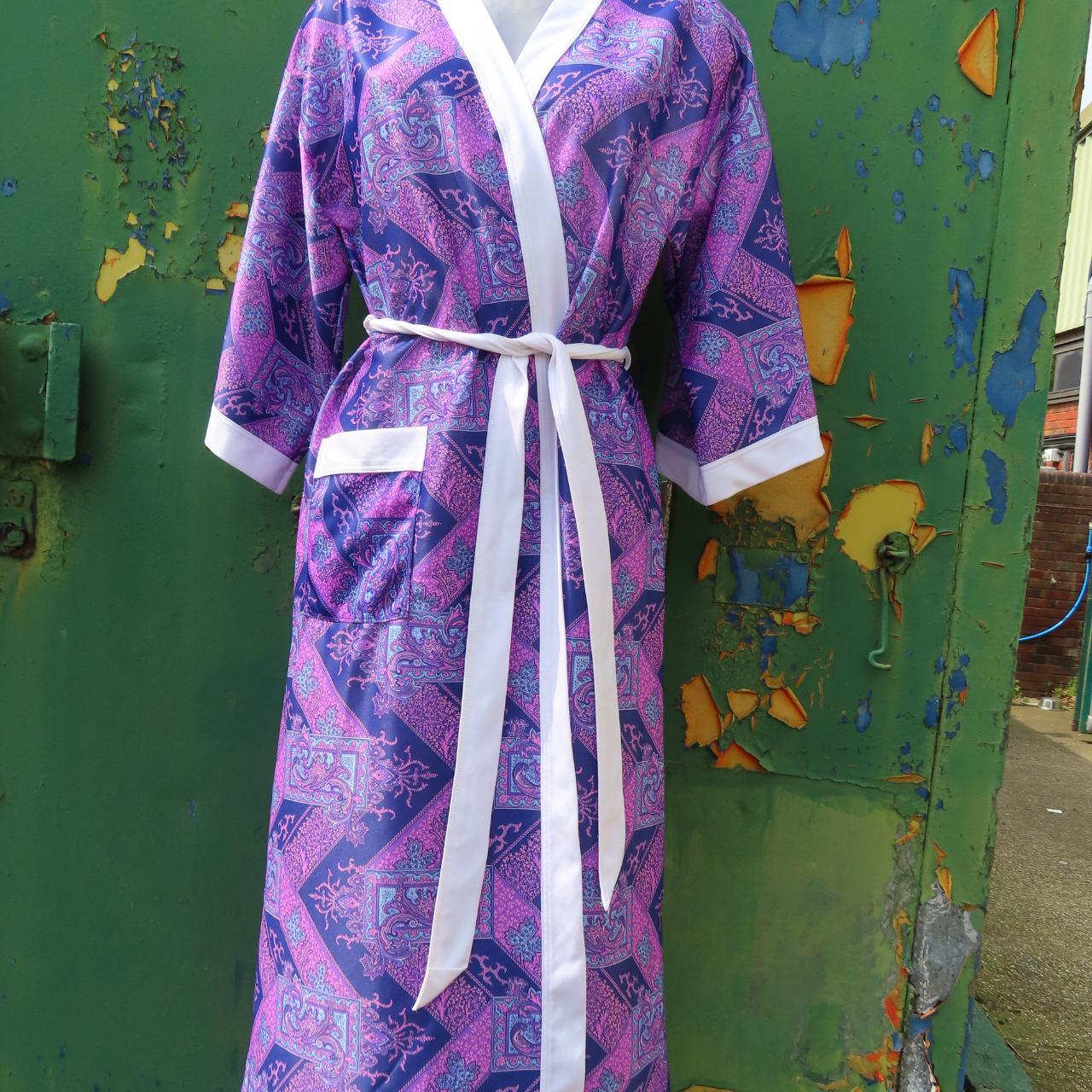 Vintage 1960s Debenhams Kimono Dressing gown House