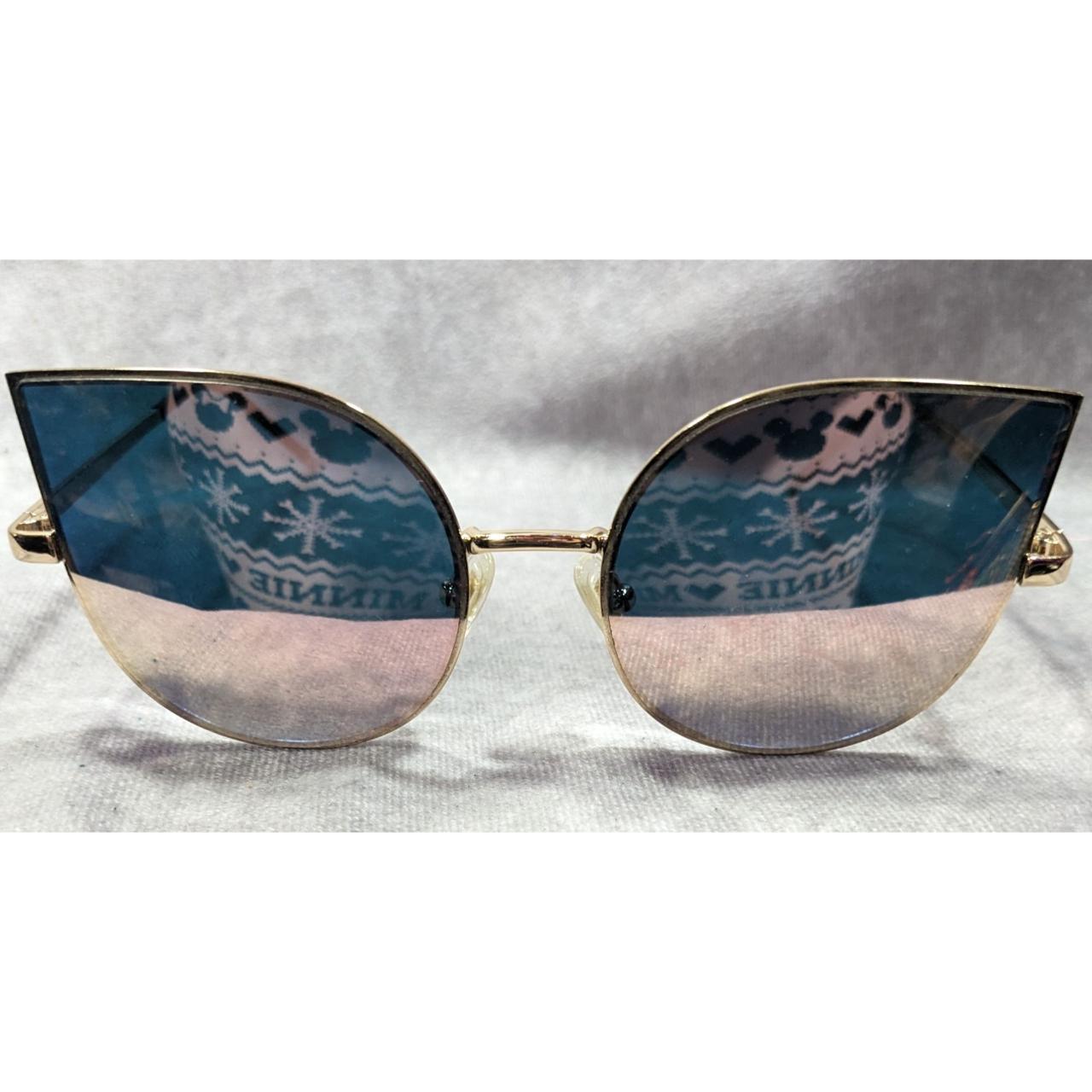 item listed by glittershriek