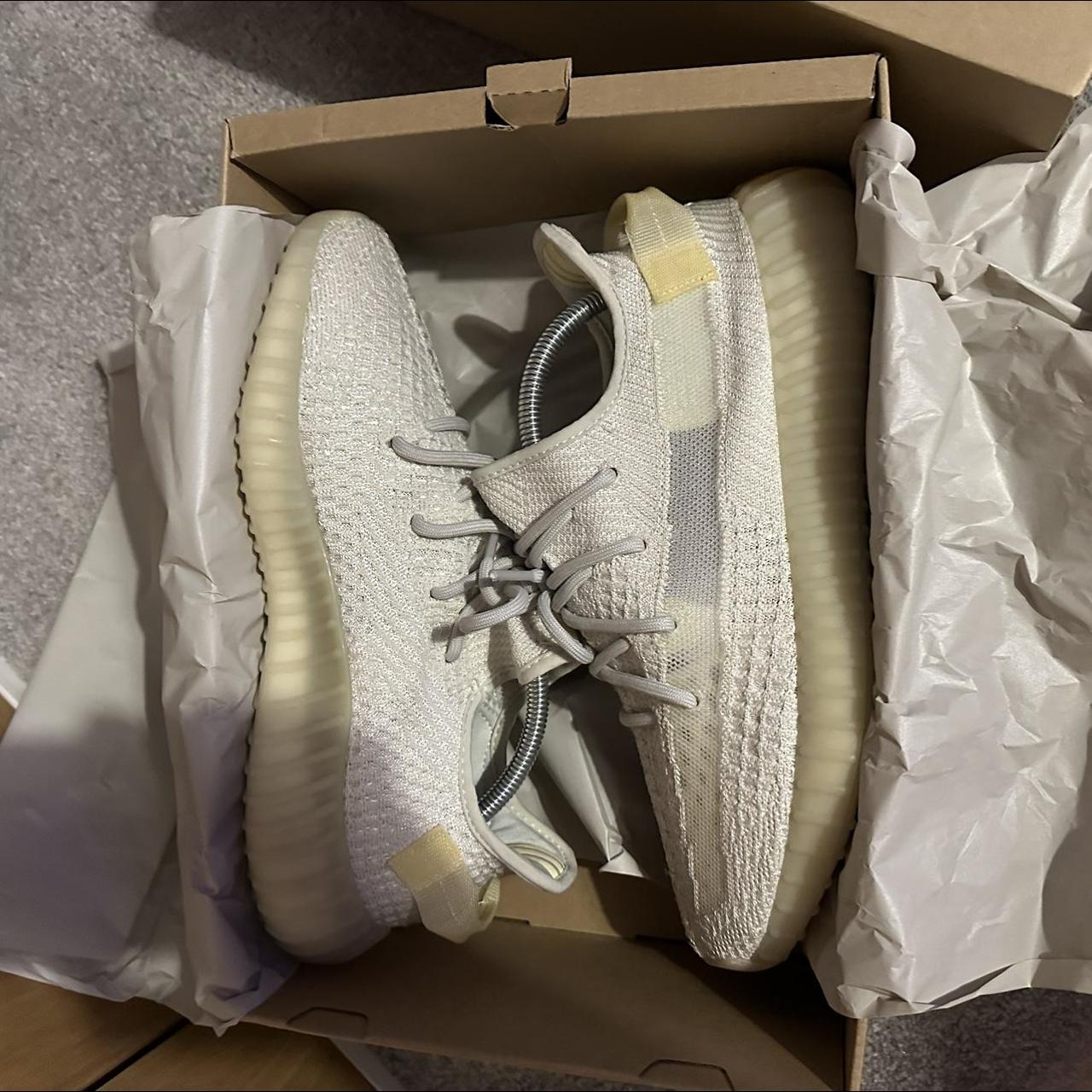 yeezy light color changing