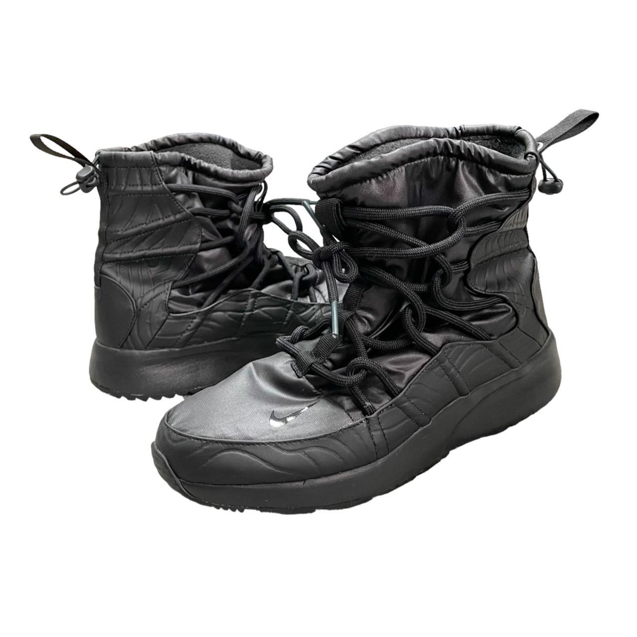nike sneaker boot womens