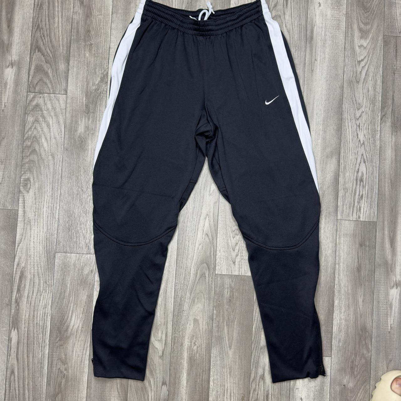 nike joggers small mens