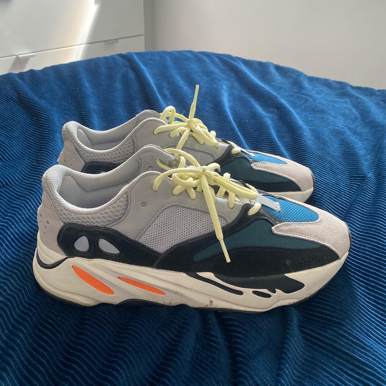 Yeezy 700 hot sale size 10.5