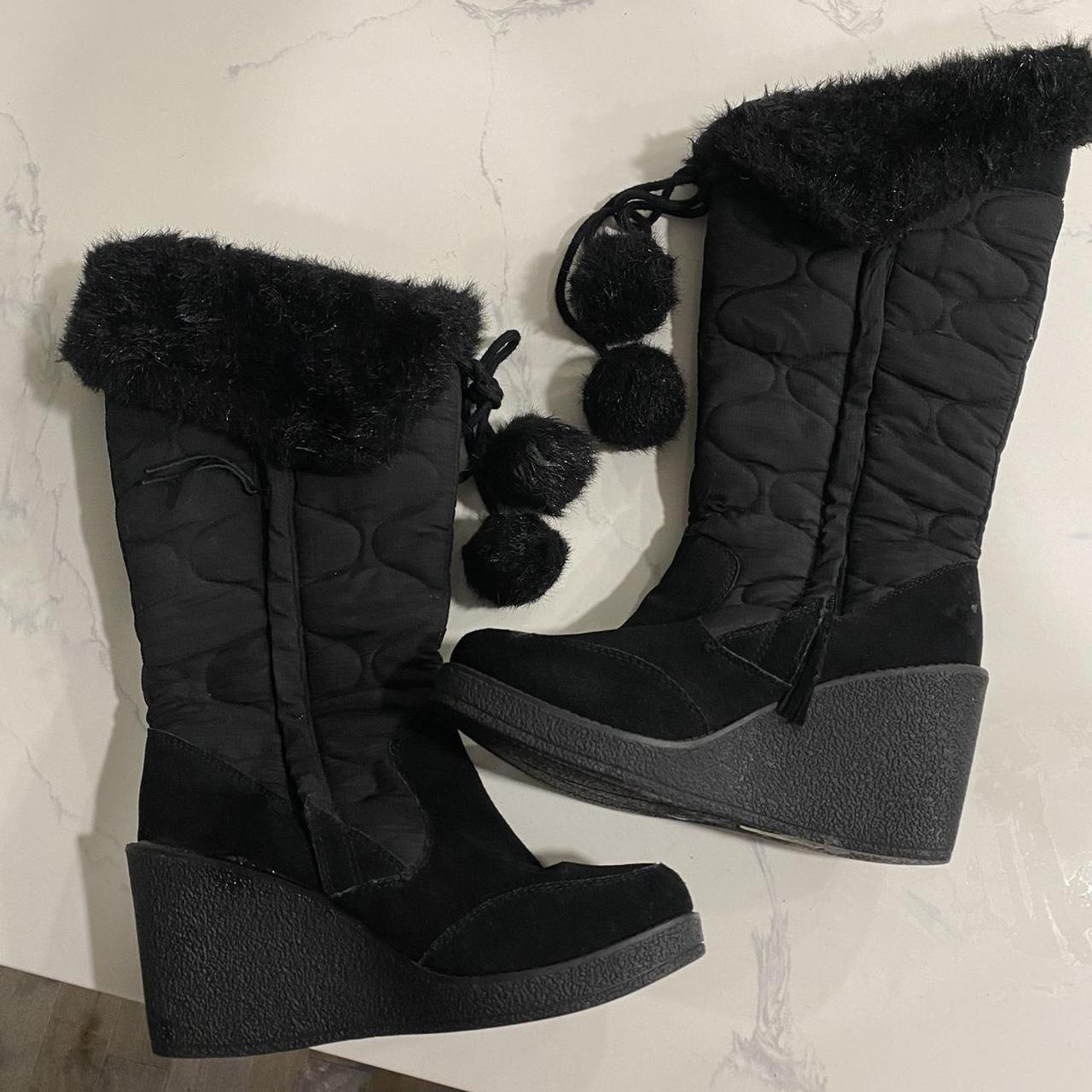 Y2k Fur Platform Boots 🐾🐾 Size 10 💋 - Depop