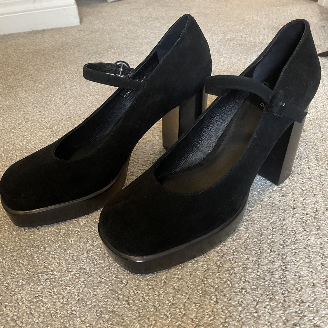 item listed by aliciasclothingandgalore