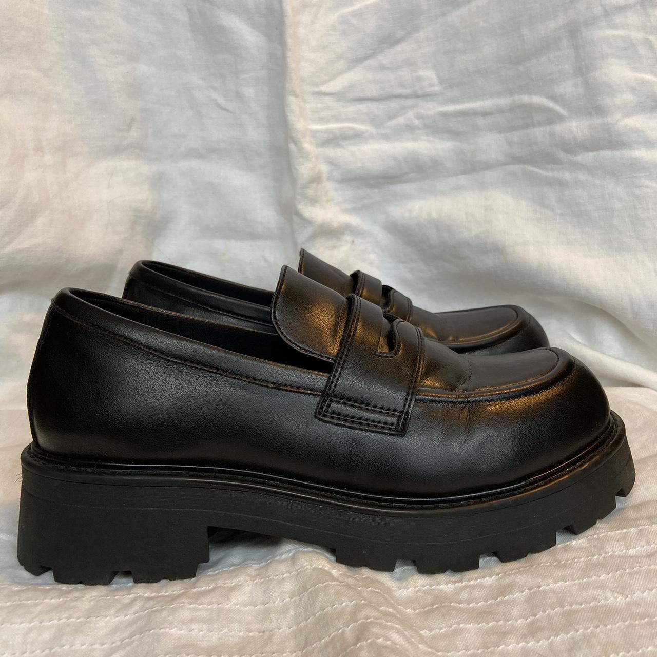 Vagabond Women's Black Loafers | Depop