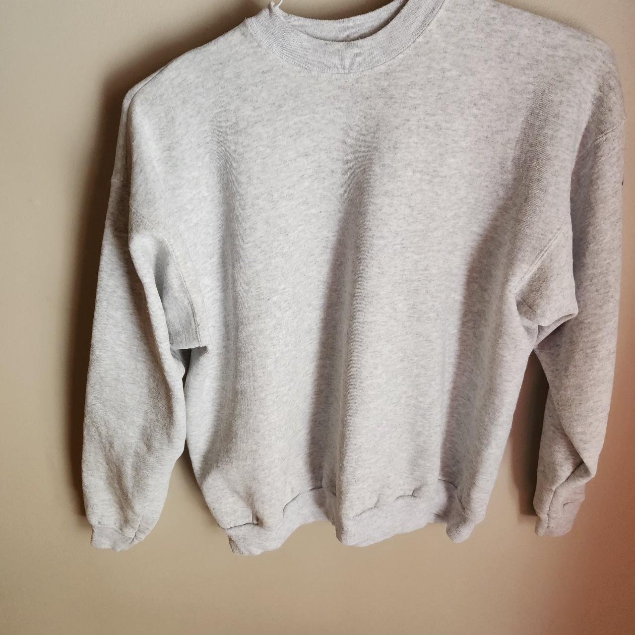 Vintage 90s Hanes Activewear crewneck sweatshirt.