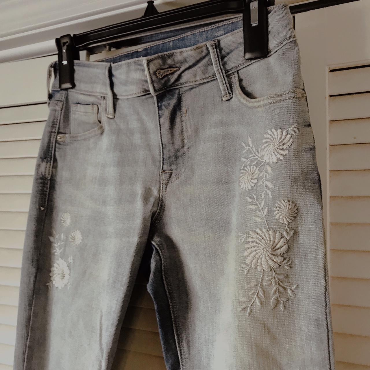 Old navy 2024 embroidered jeans