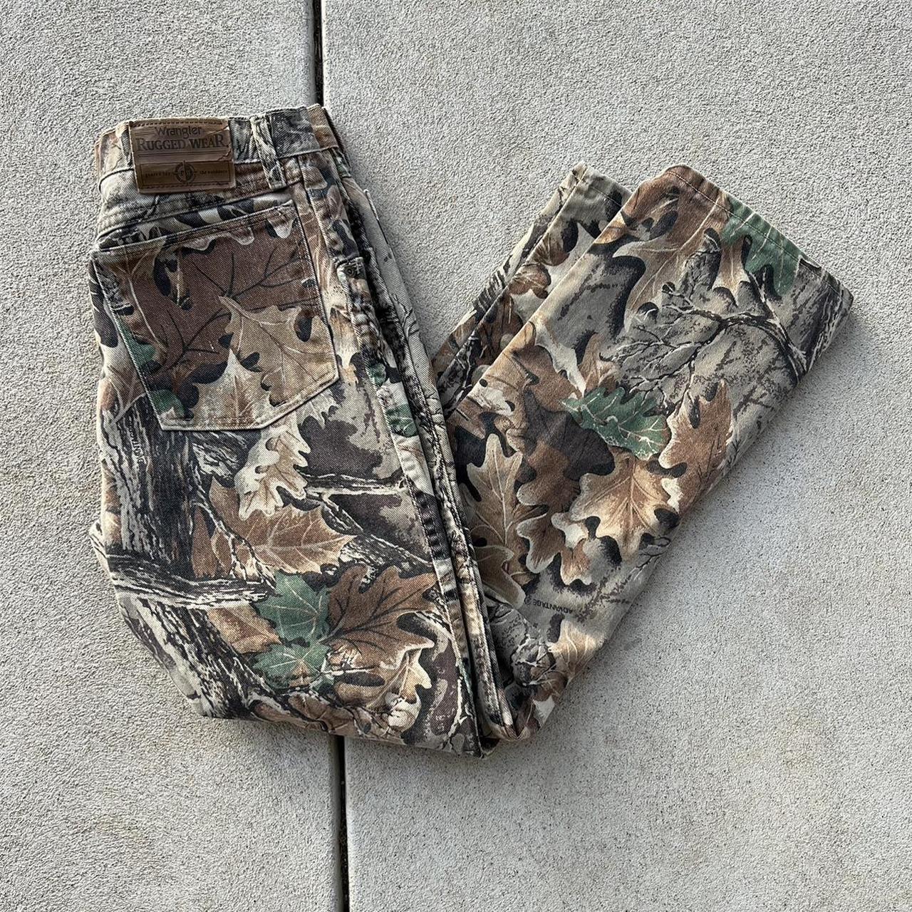 Vintage Camo Wrangler Rugged Wear Measured:... - Depop