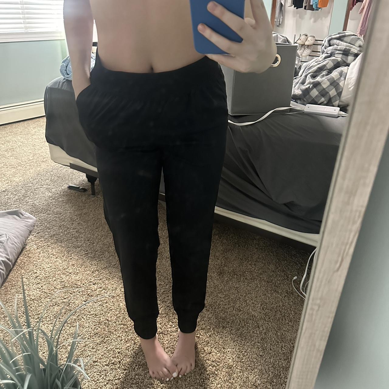 scuba jogger dupes so comfy size XL kids but fits a... Depop