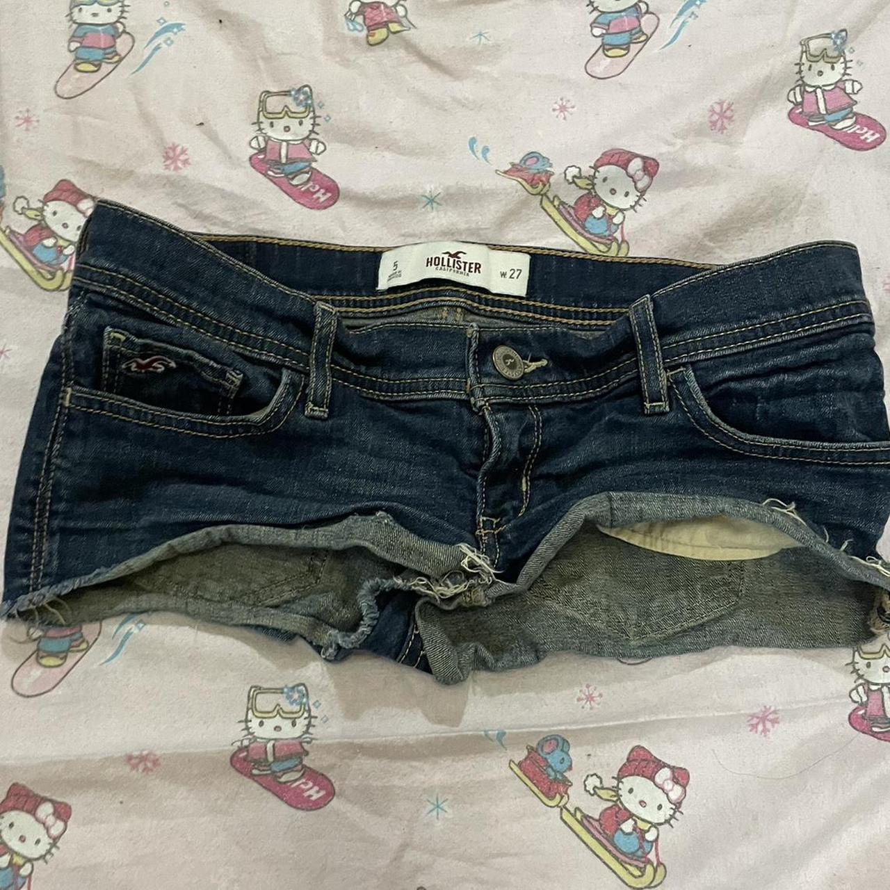 Hollister short best sale jeans length