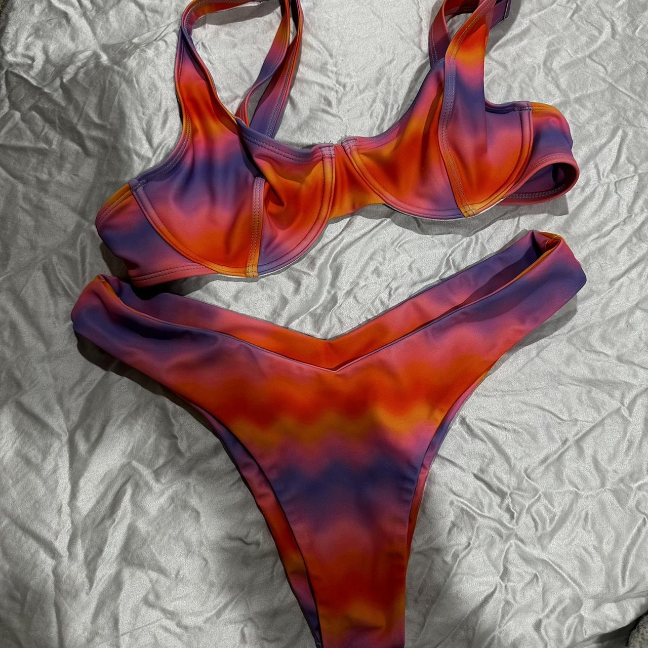 Kulani kinis bathing suit never worn Depop