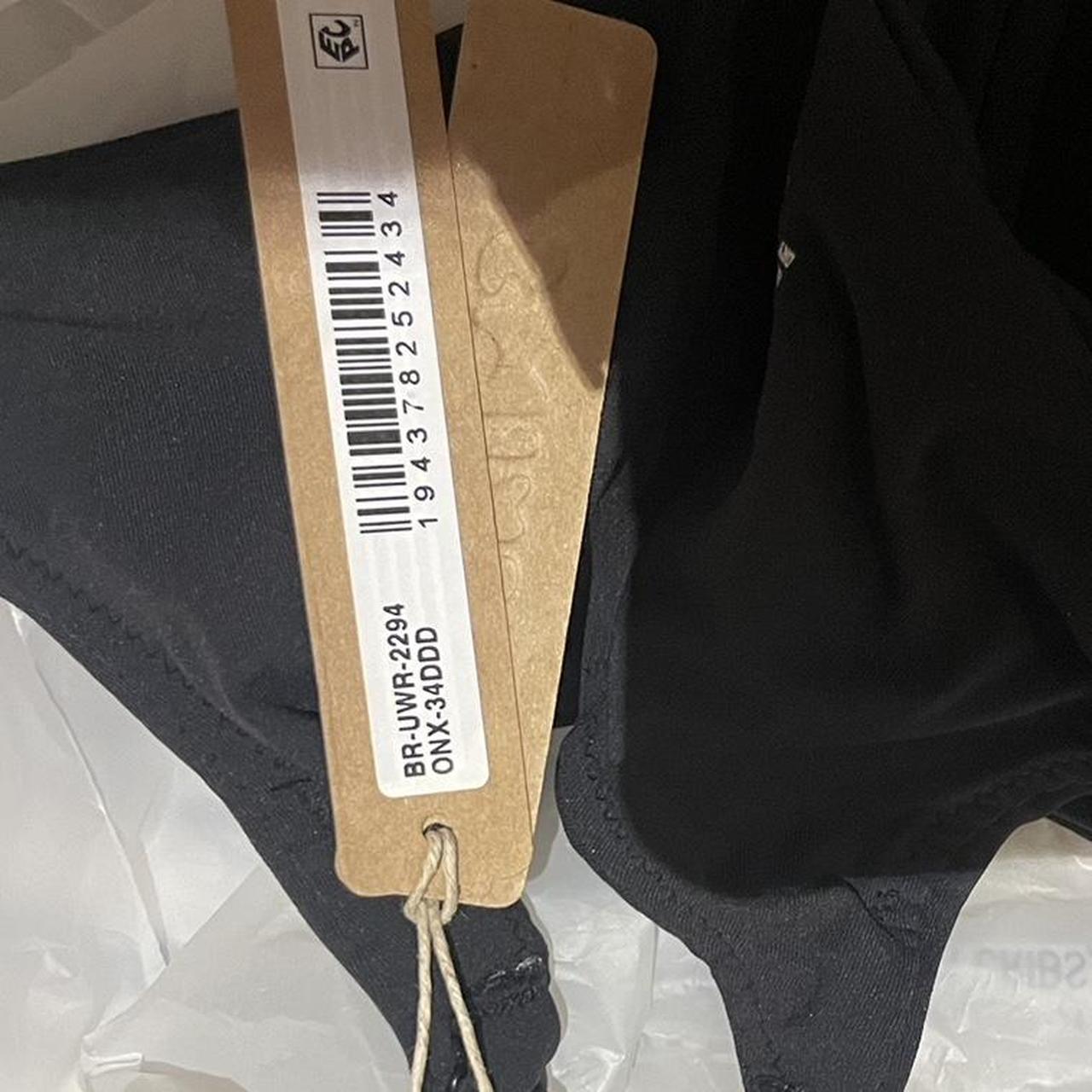 skims-fits-everybody-t-shirt-bra-black-size-depop