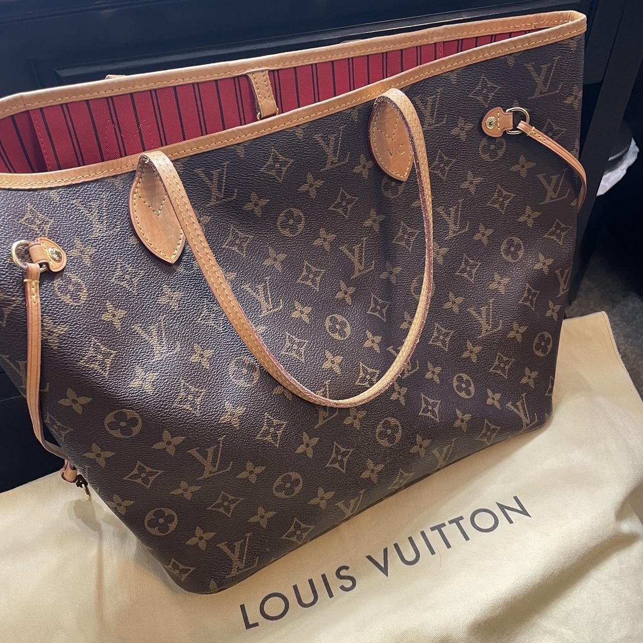 Louis vuitton neverfull hot sale monogram initials