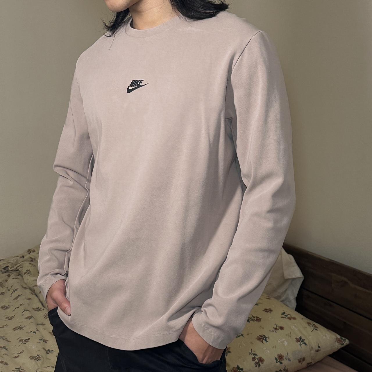 NIKE LONG SLEEVE TECH PACK CREW TEE COLOR Diffused