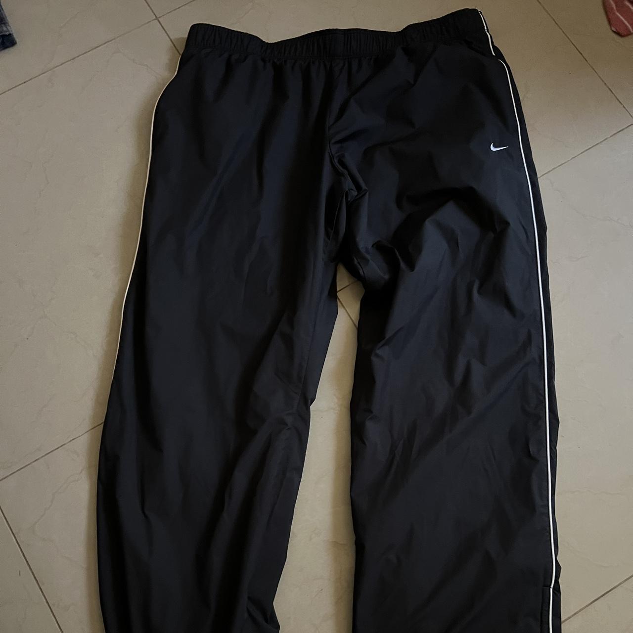 nike parachute pants - Depop