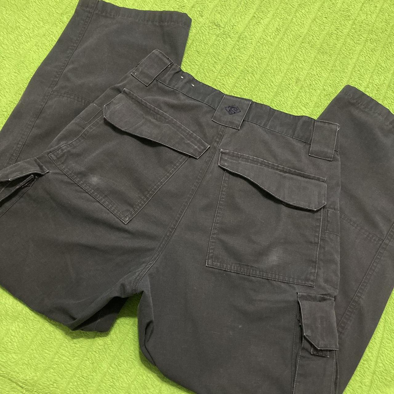 2000s Navy blue TRU-SPC baggy cargos pants ... - Depop