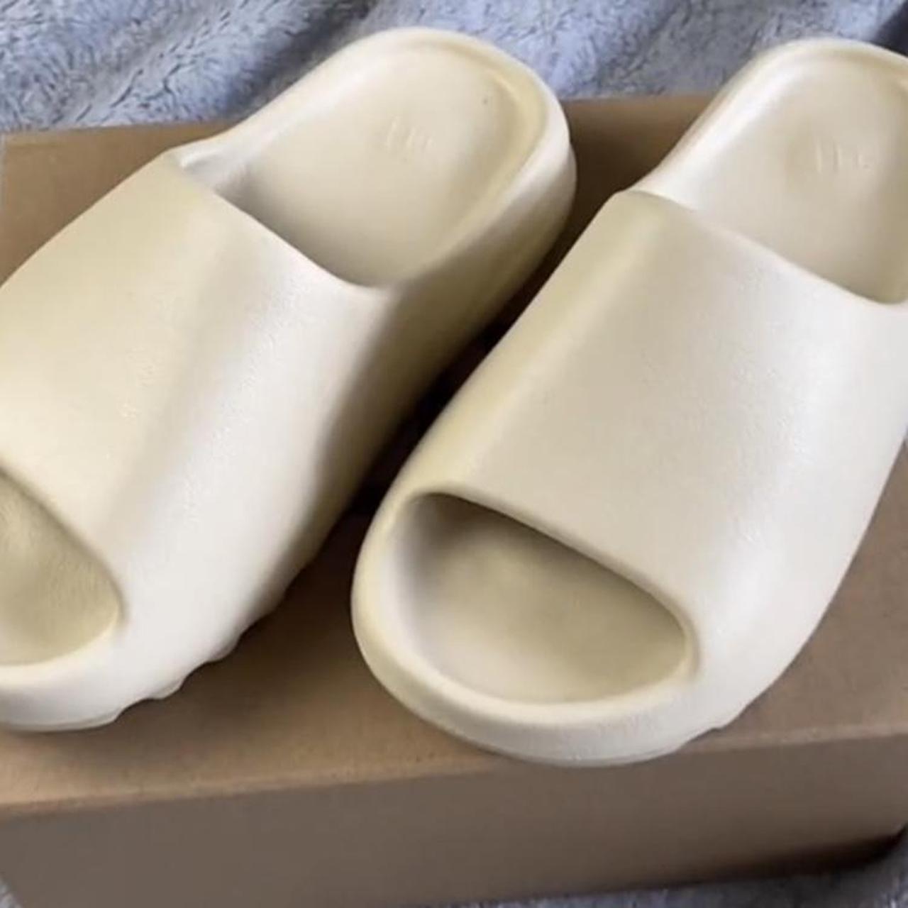 yeezy slides women colors