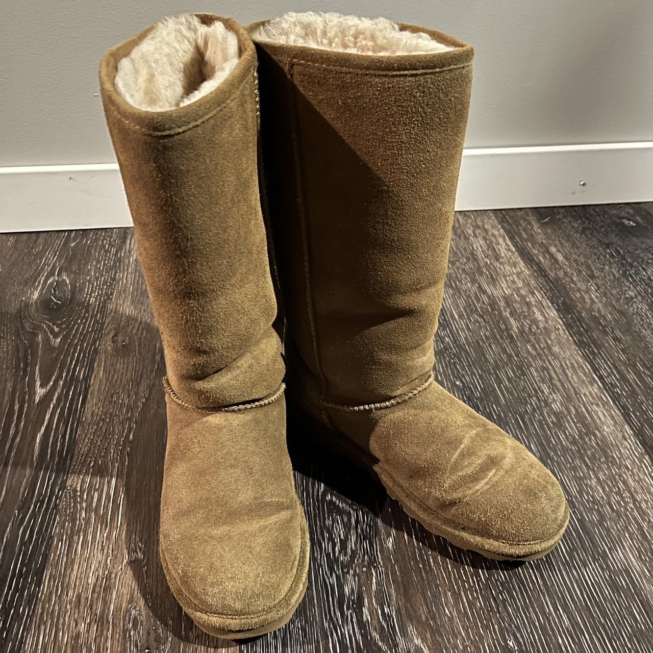 Bearpaw Women’s Suede Winter Boots Size 8 Excellent... - Depop