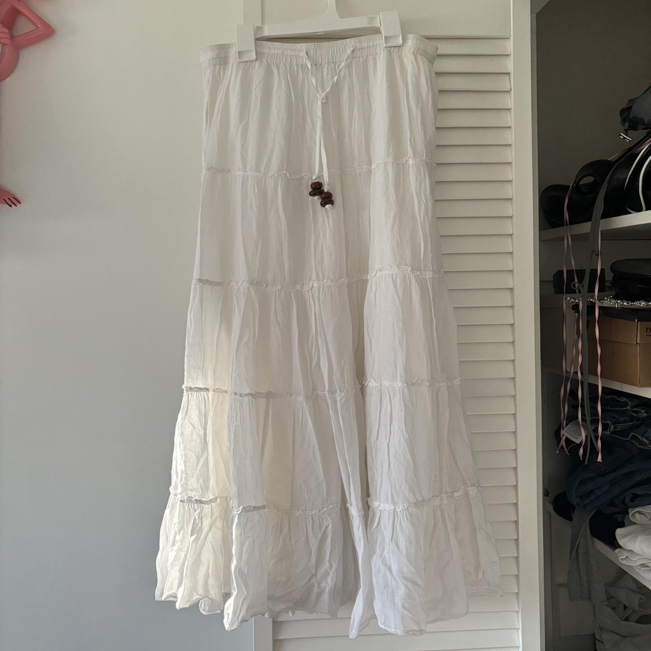 Long flowy White skirt xsmall but stretchy Depop