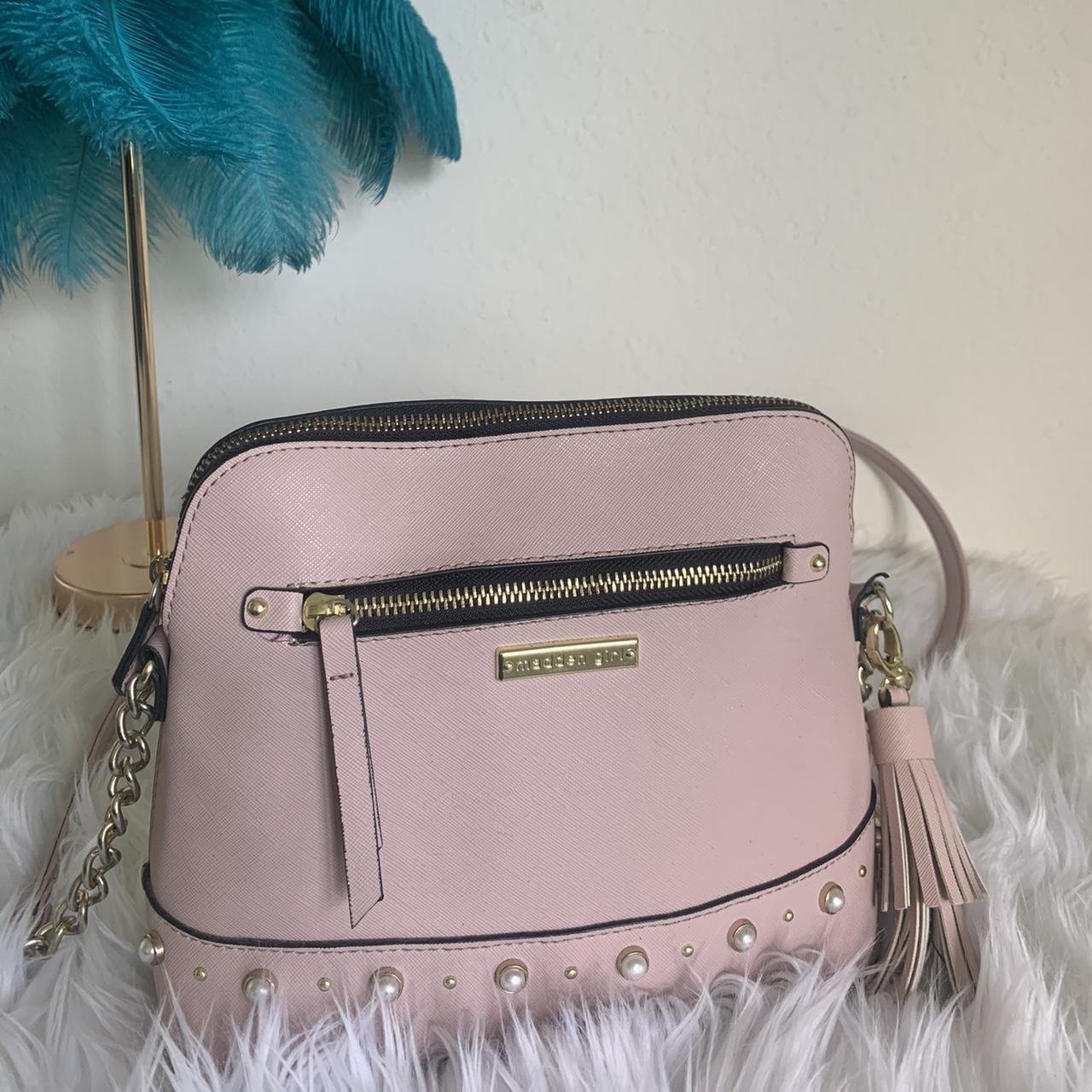 Medium light pink purse, with multiple pockets and... - Depop