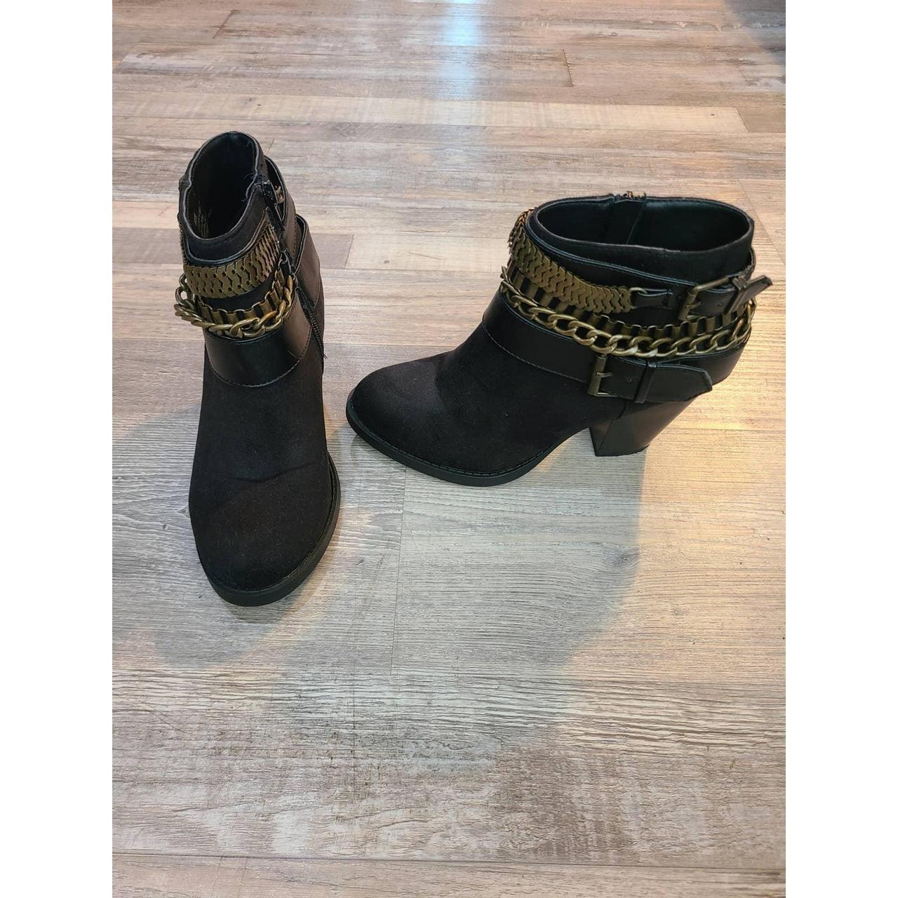 Shoedazzle on sale fringe boots