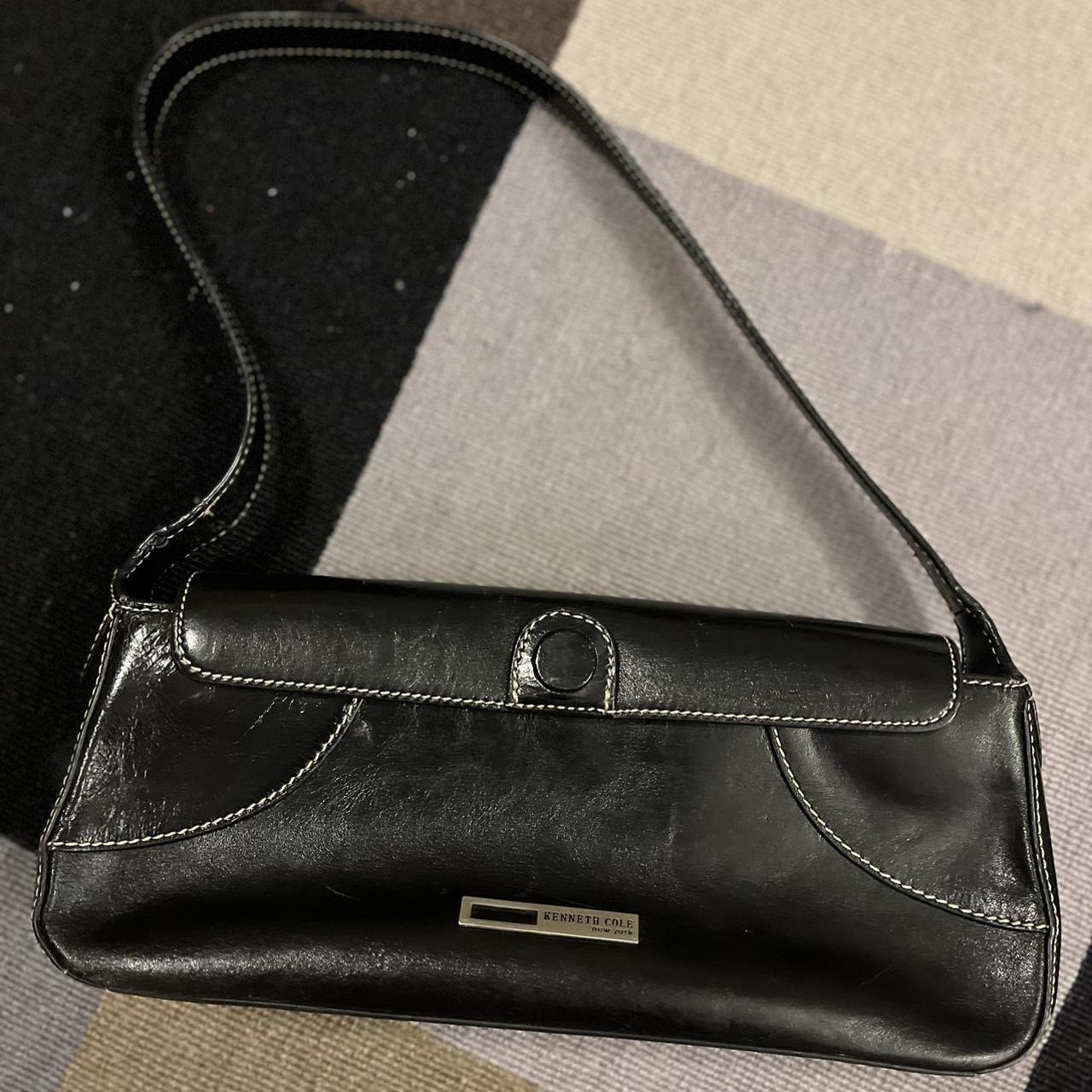 Cole Women's Black Bag Depop
