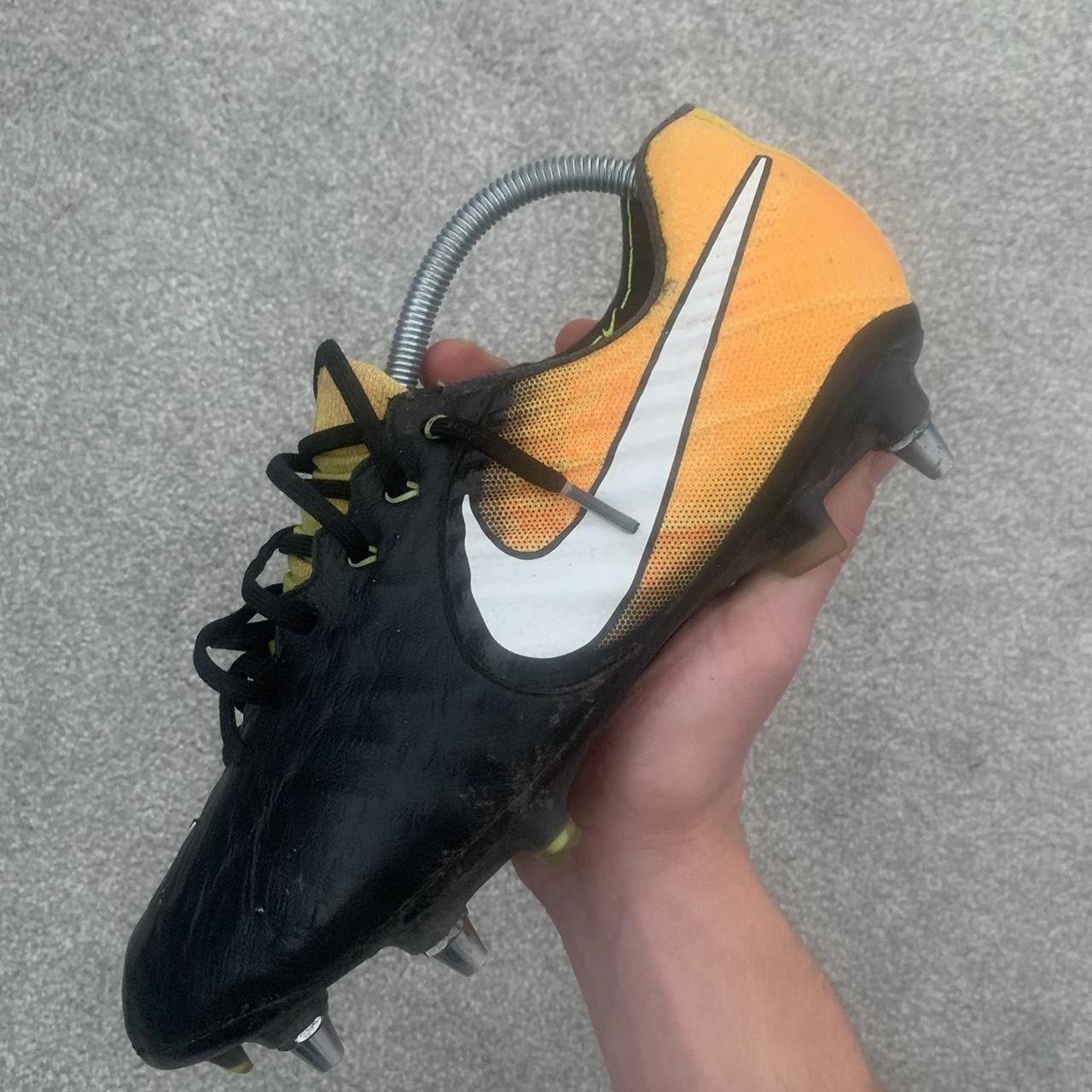 mens black and orange nike shoes