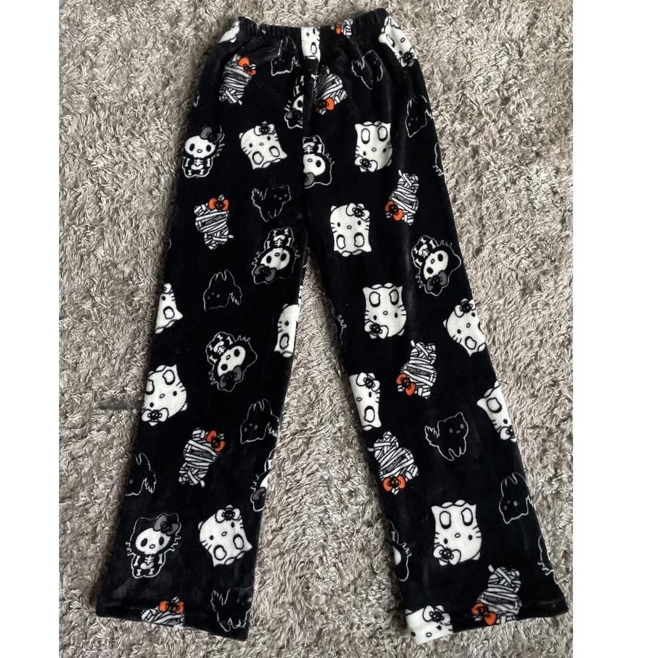 Sanrio Hello Kitty Halloween Pajamas so soft & so... - Depop