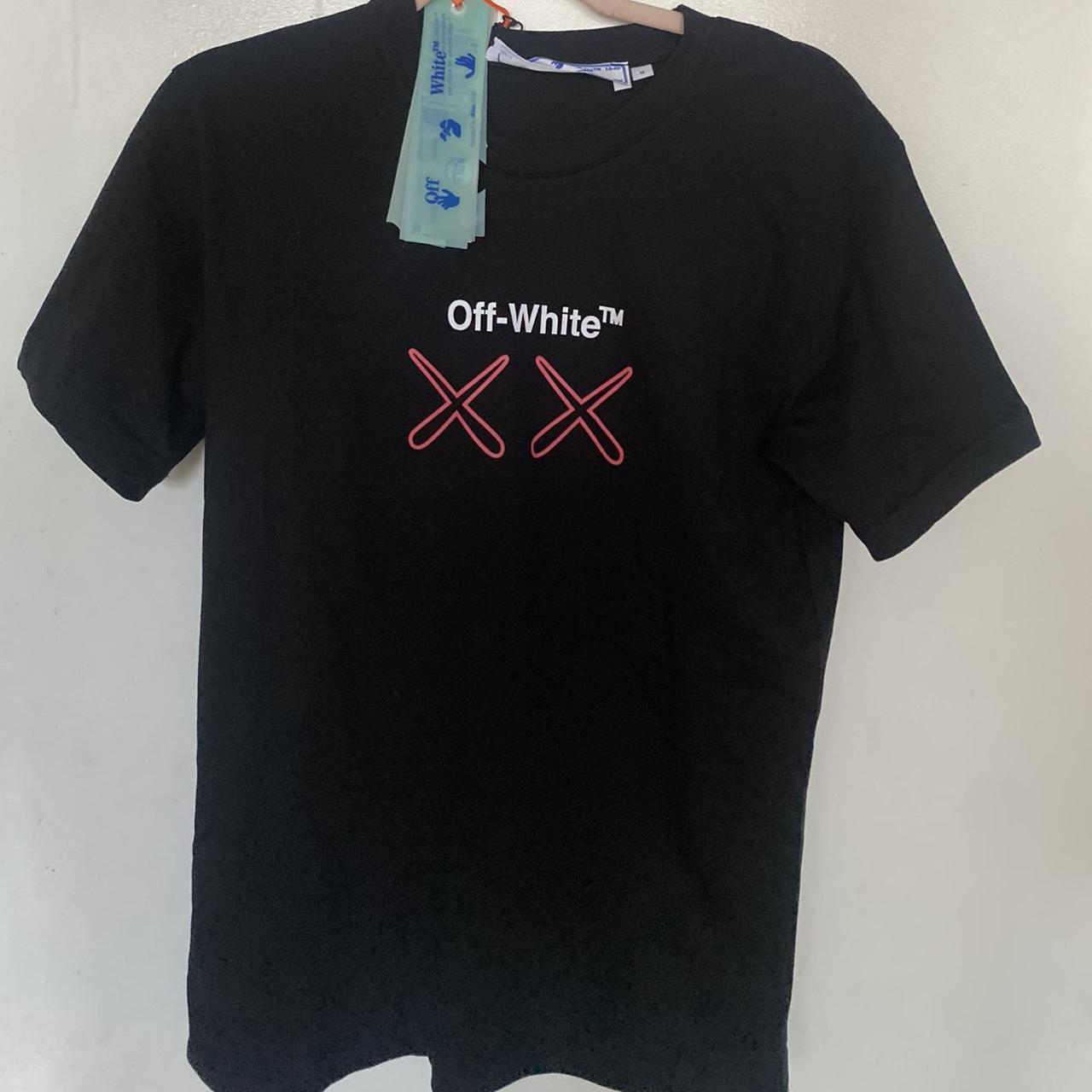 Off-White Men's Black and Red T-shirt