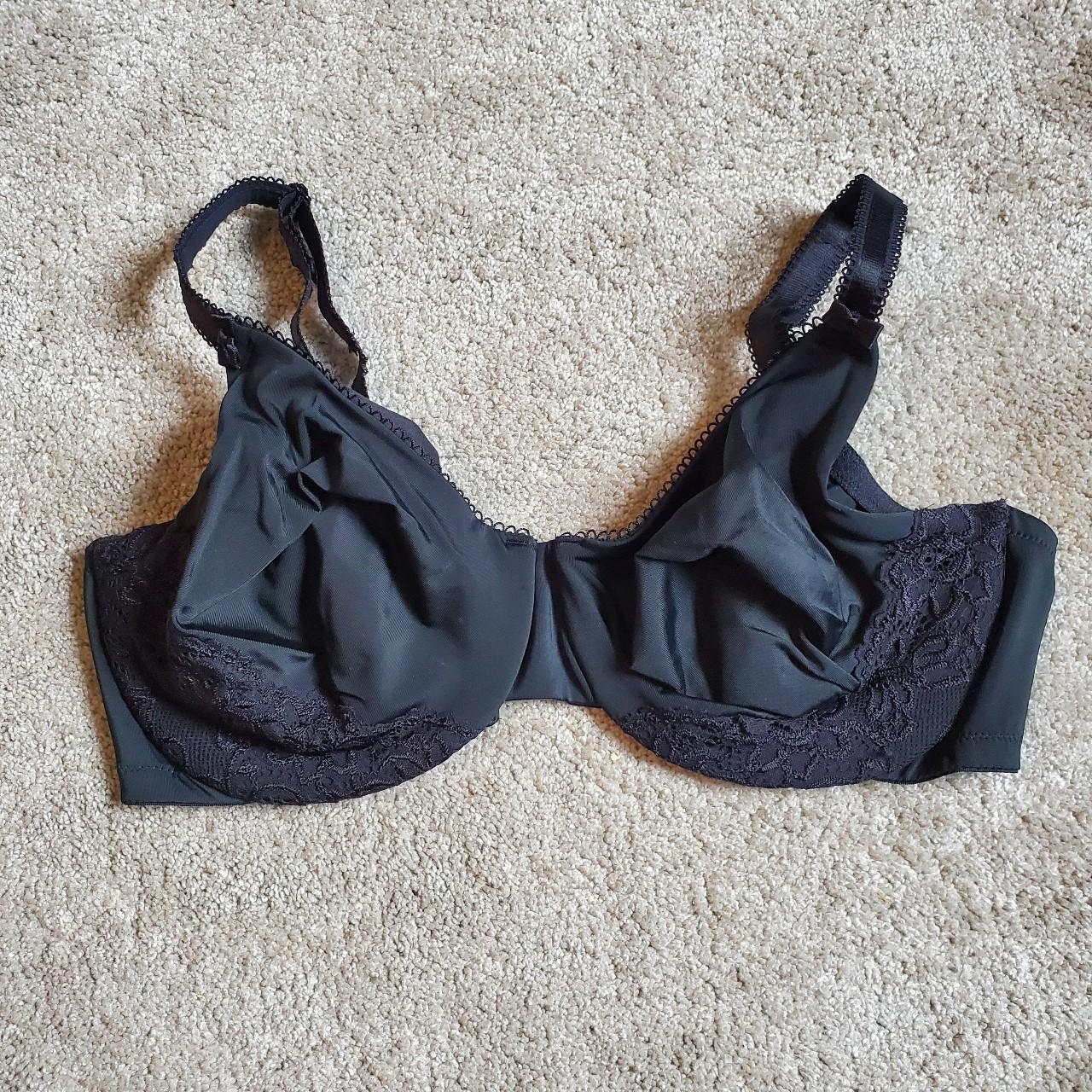 Olga Women's Black Bra Depop