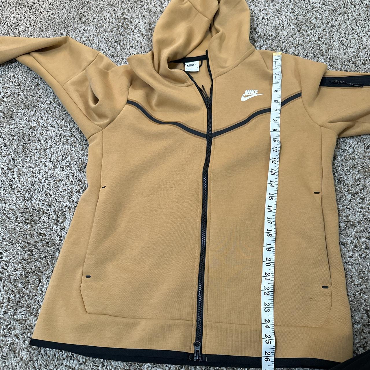 Nike tech fleece outlet gold