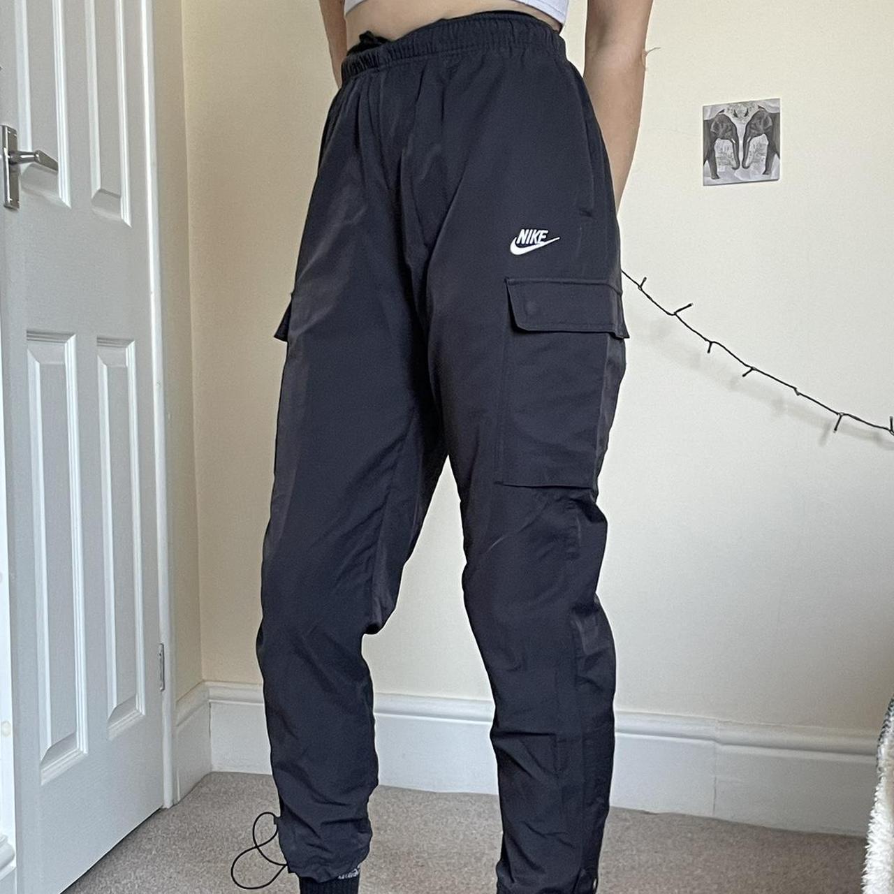 mens black nike cargo joggers