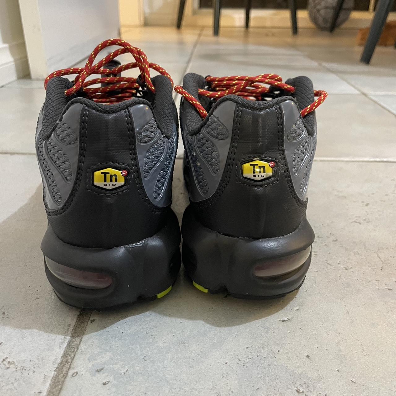 gzuz nike tn
