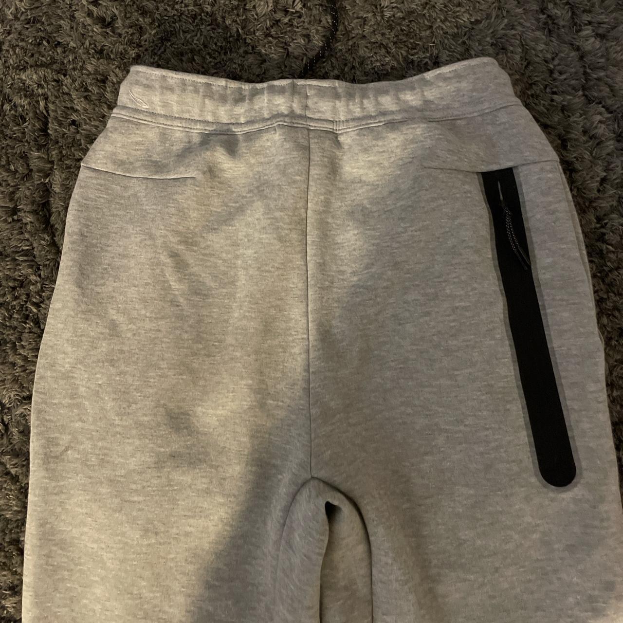 mens grey nike tech fleece joggers