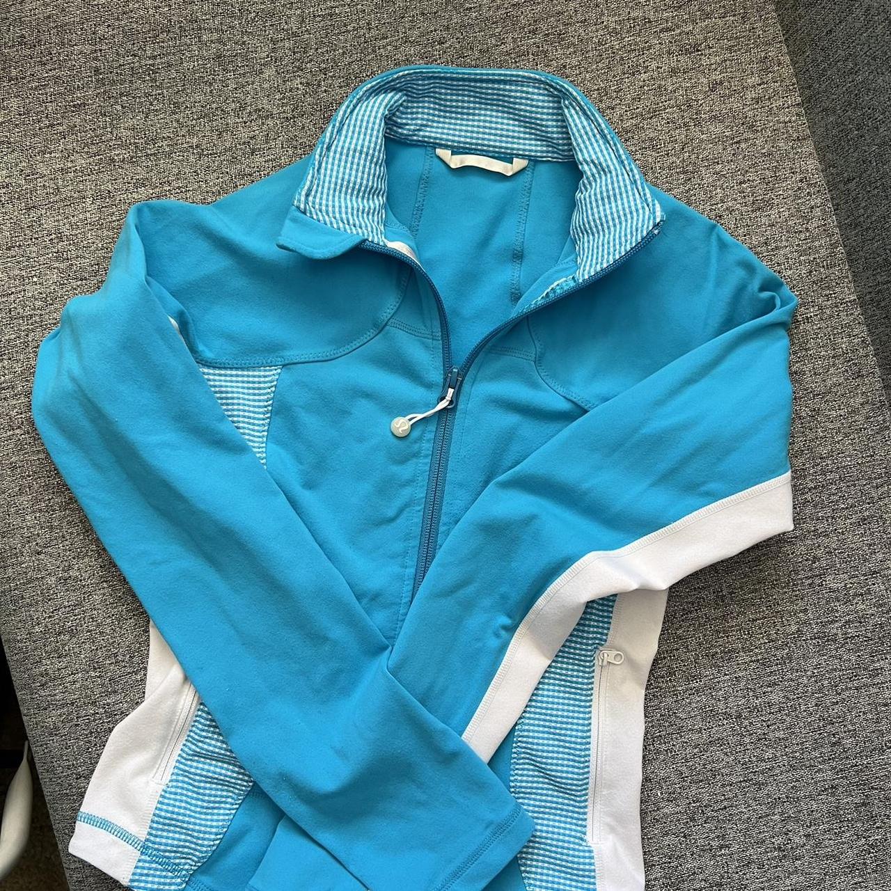 Lululemon full zip define jacket blue white XS/S - Depop